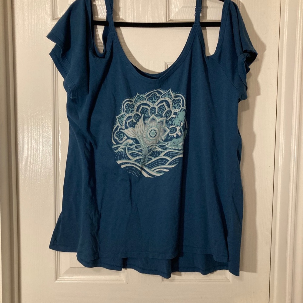 BOGO Torrid cold shoulder Mermaid shirt size 3